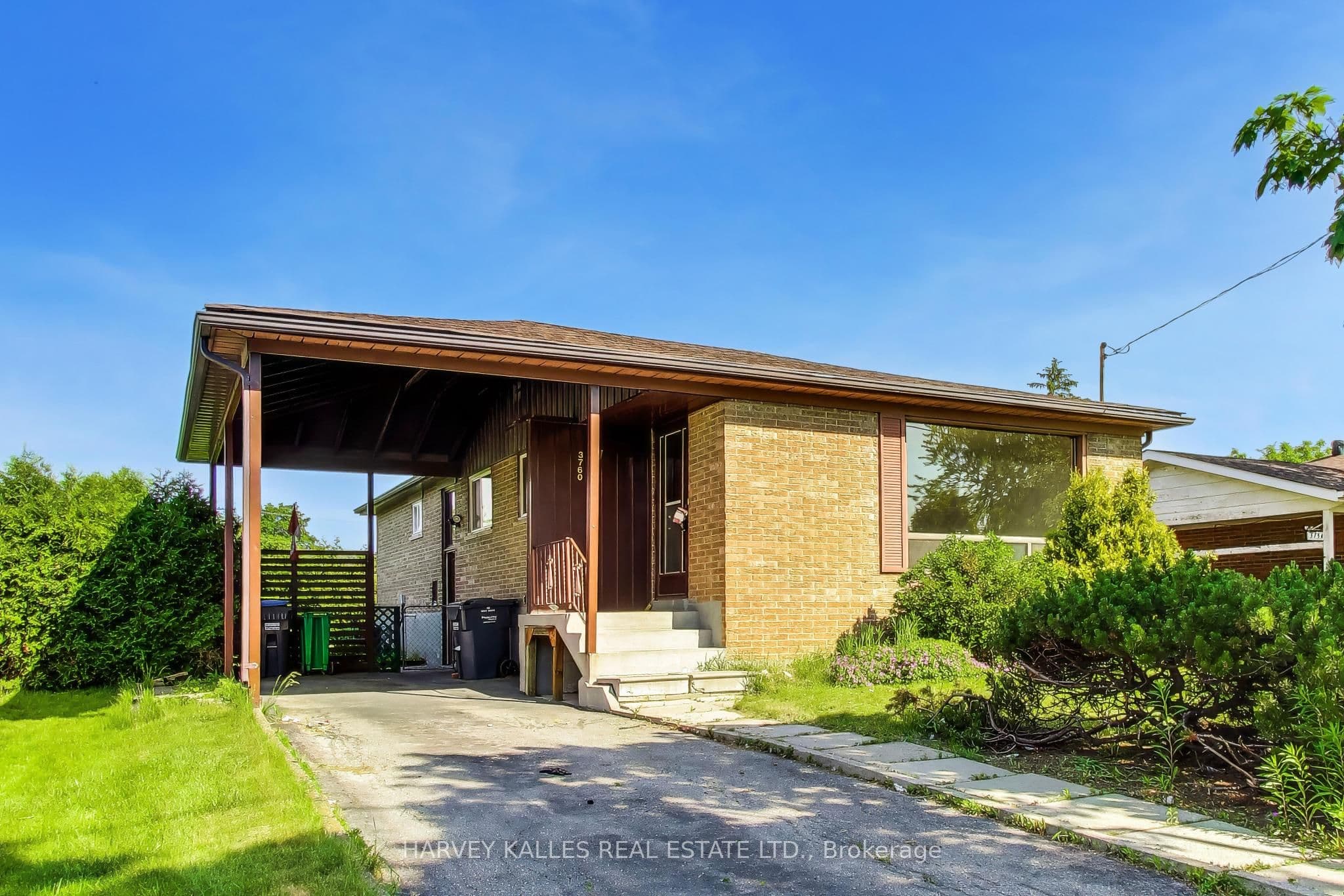 3760 Woodruff Crescent — 7 bed Detached for sale in Malton
