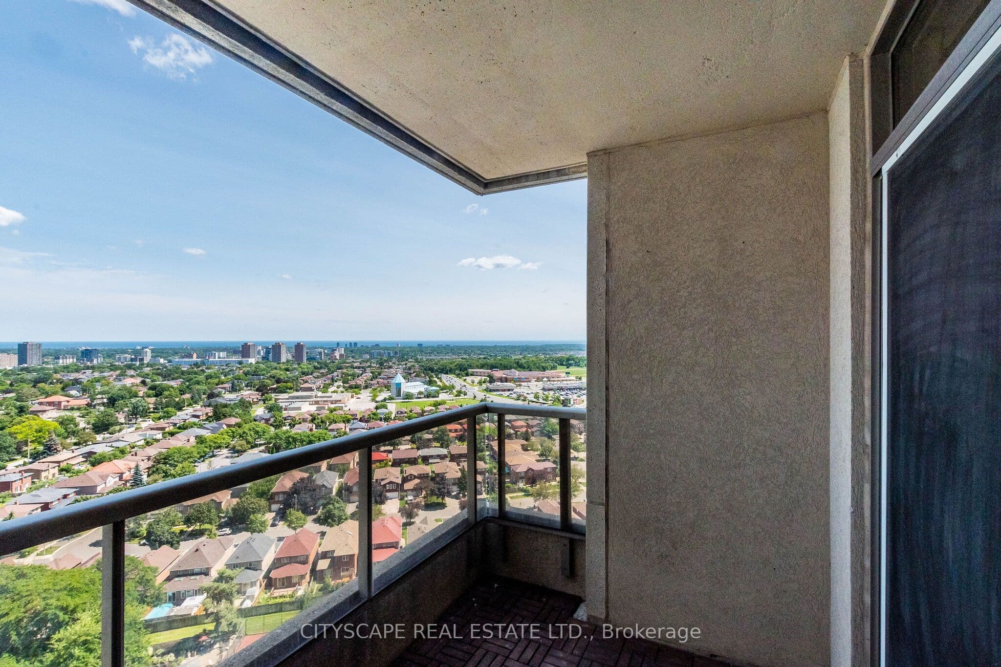 2110- 3880 Duke of York Boulevard — 3 bed 2 bath Condo Apartment for sale in City Centre, Mississauga