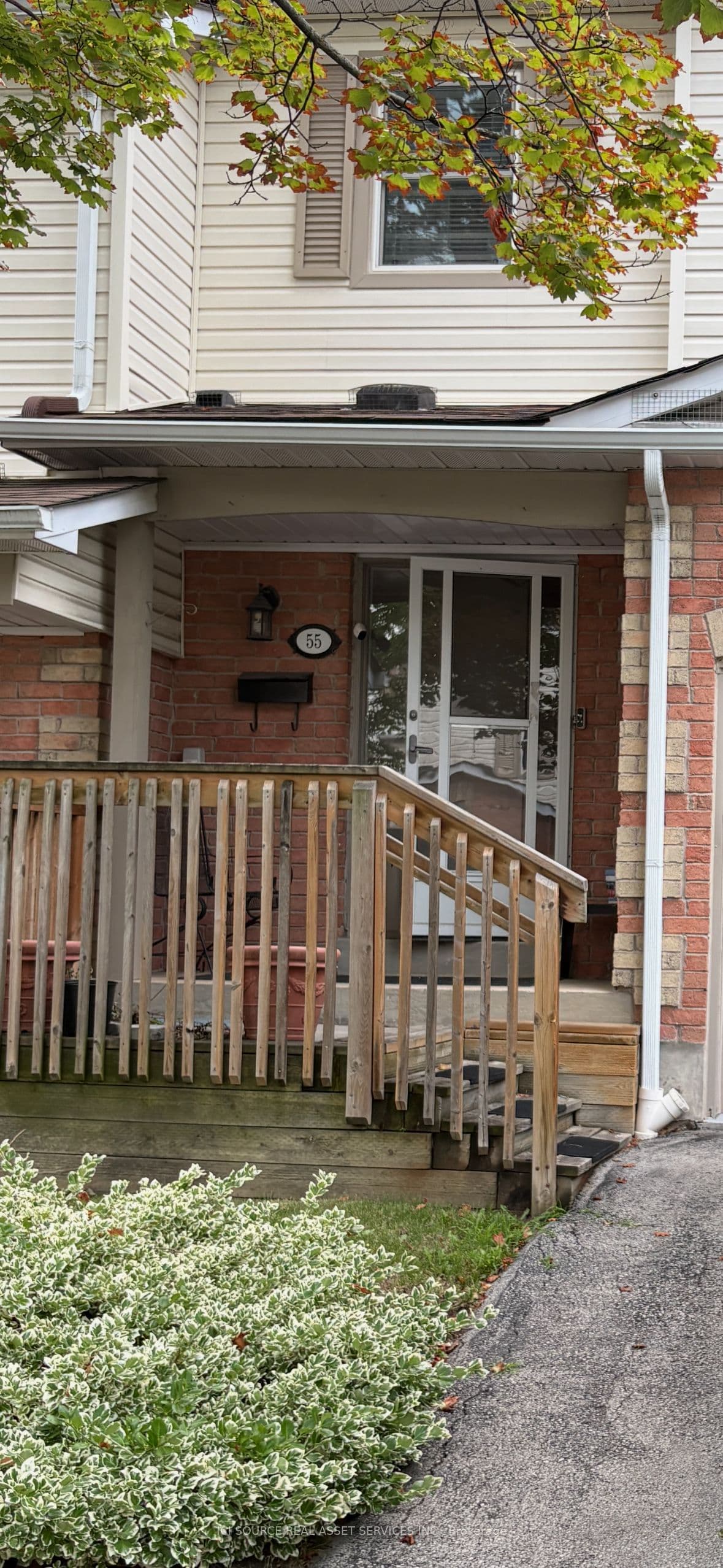 55- 2355 Fifth Line — 3 bed 2 bath Condo Townhouse for sale in Sheridan, Mississauga